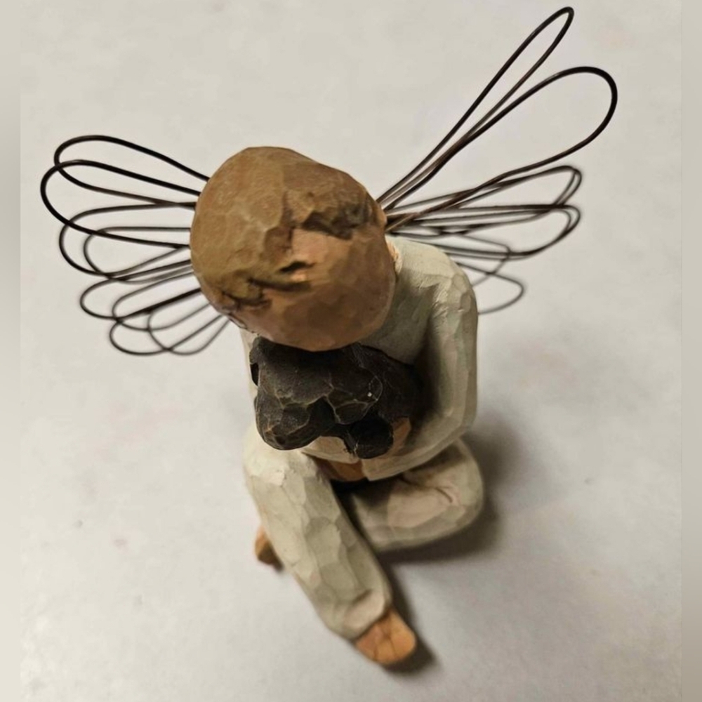 Willow Tree Angel of Comfort approx 3" Figurine